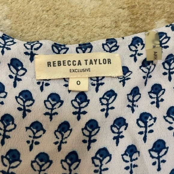 Rebecca Taylor Exclusive blue and white floral blouse women’s size 0 - Picture 5 of 7
